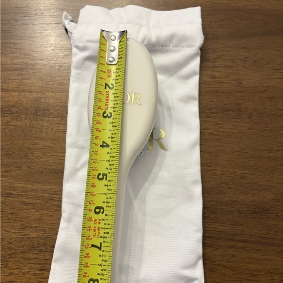 Dior hair mist and Brush Set - Picture 3 of 6